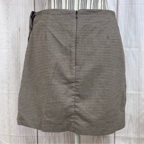 Rachel Zoe Mini Skirt Faux Wrap Side Tie Versatile Chic Subtle Pattern Brown 6 - Picture 3 of 11